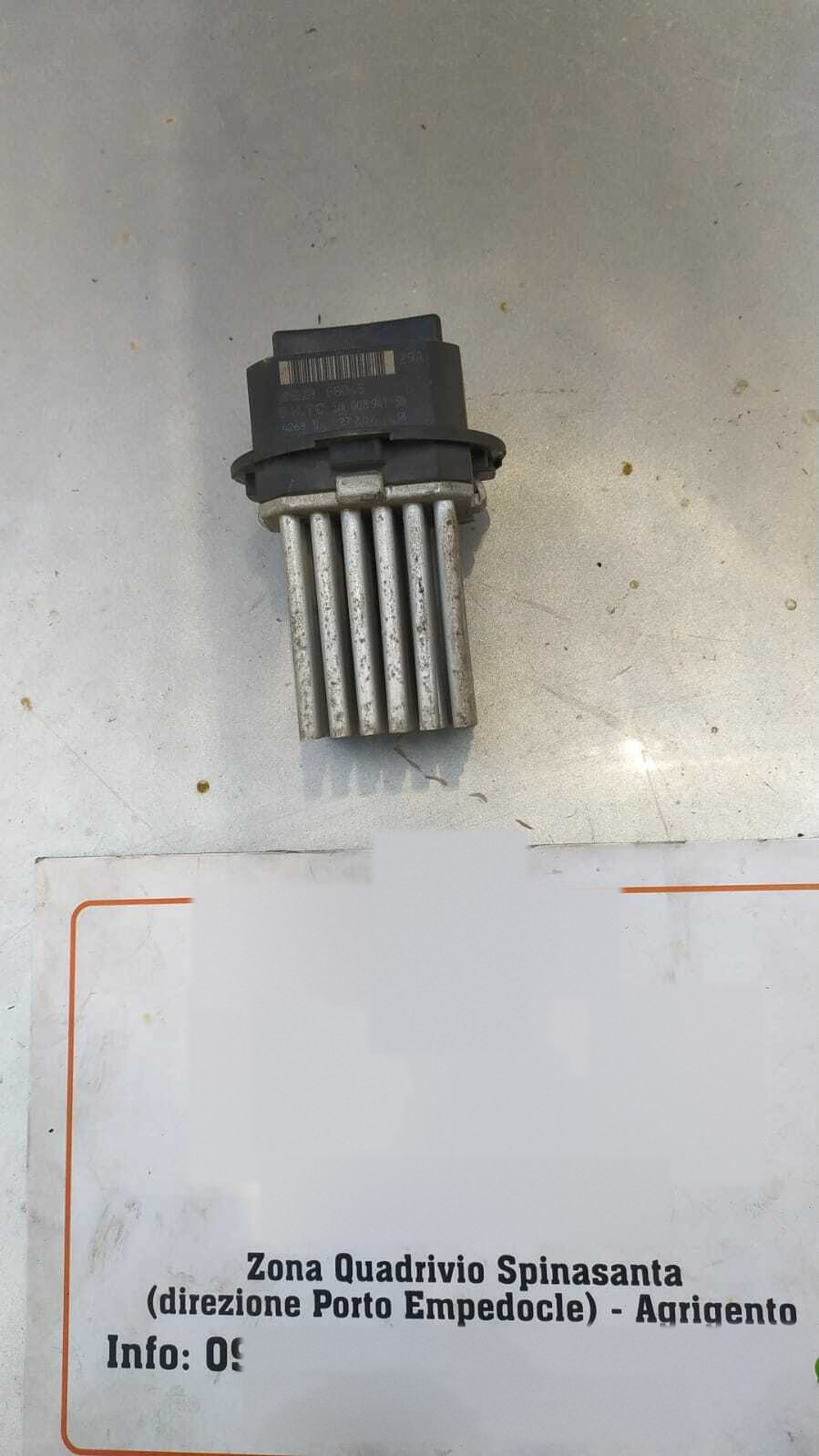 Resistenza Motorino Ventilazione Abitacolo Mercedes-benz Classe C (W/S204) (01/07>04/11<) 5HL00894130 5HL00894130 Usato