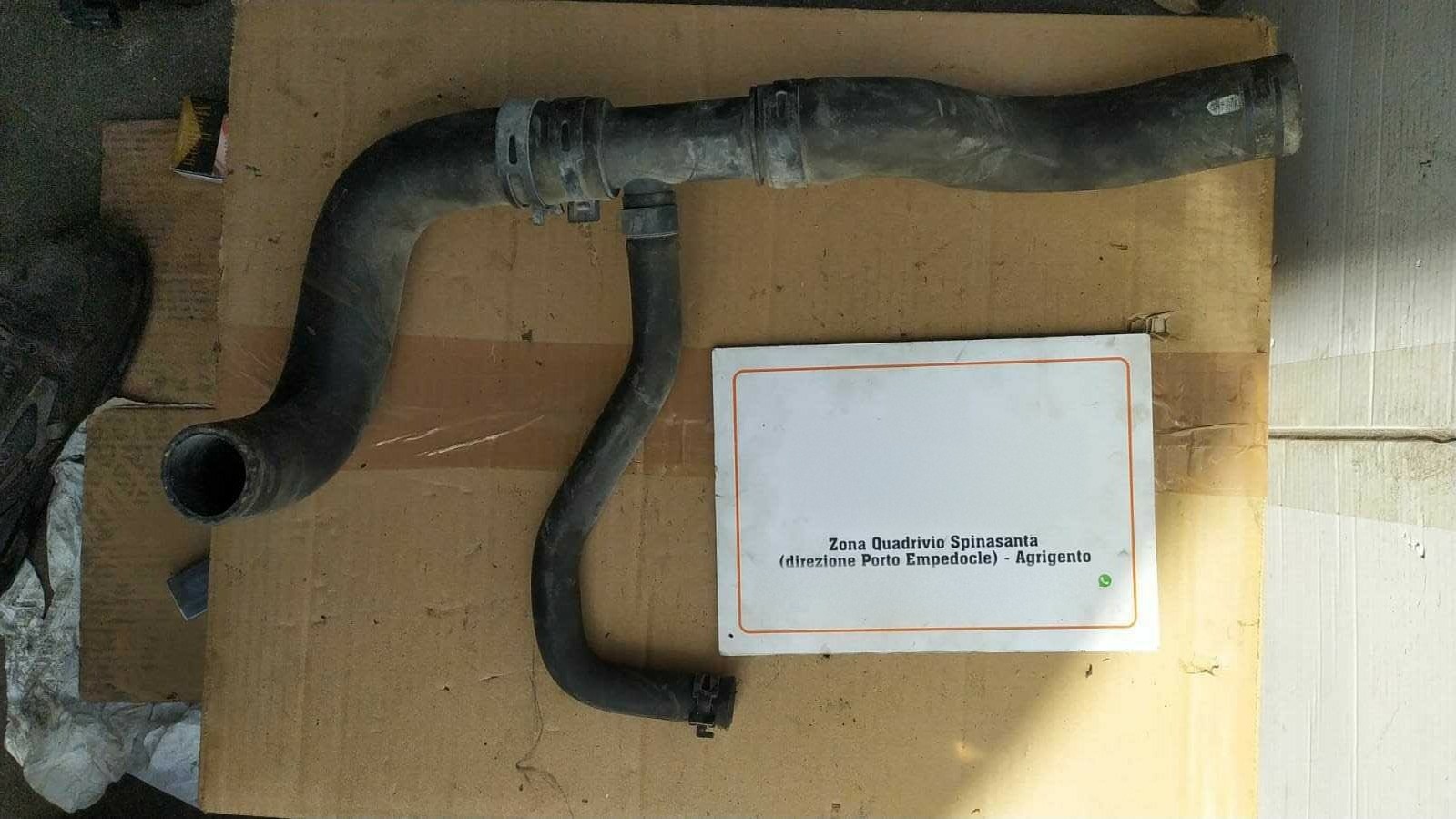 tubo manicotto acqua radiatore - Immagine 1 di 3