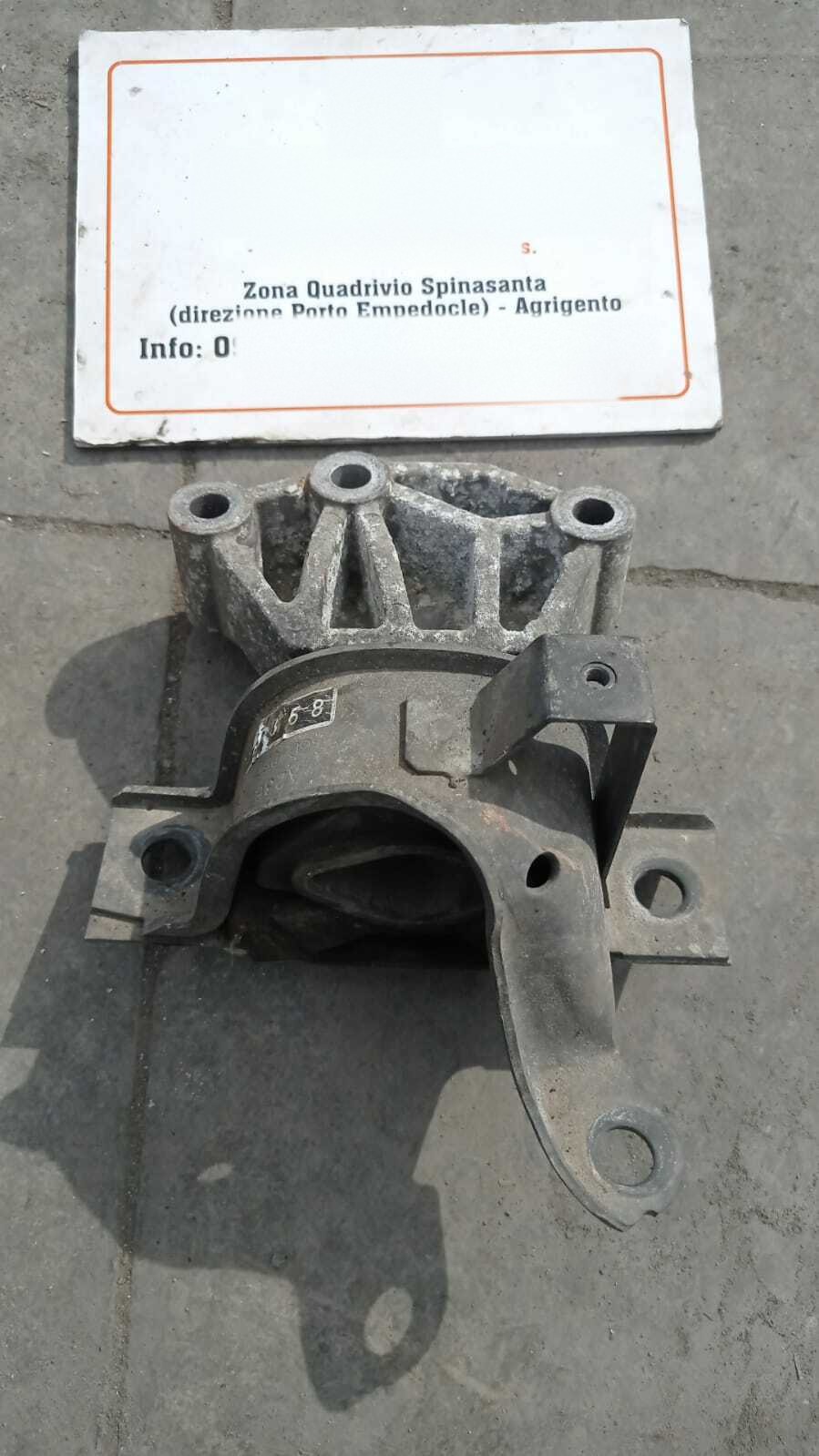 Supporto elastico lat. motore Destro - Immagine 1 di 3