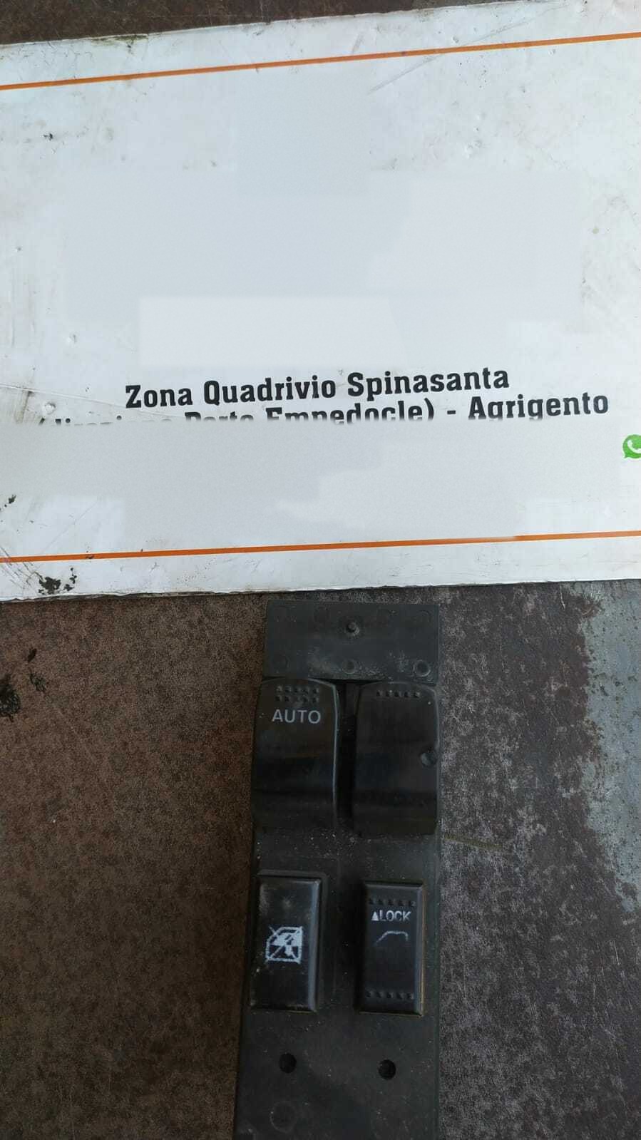 Interruttore alzacristalli porta ant. Sinistro - Immagine 1 di 4