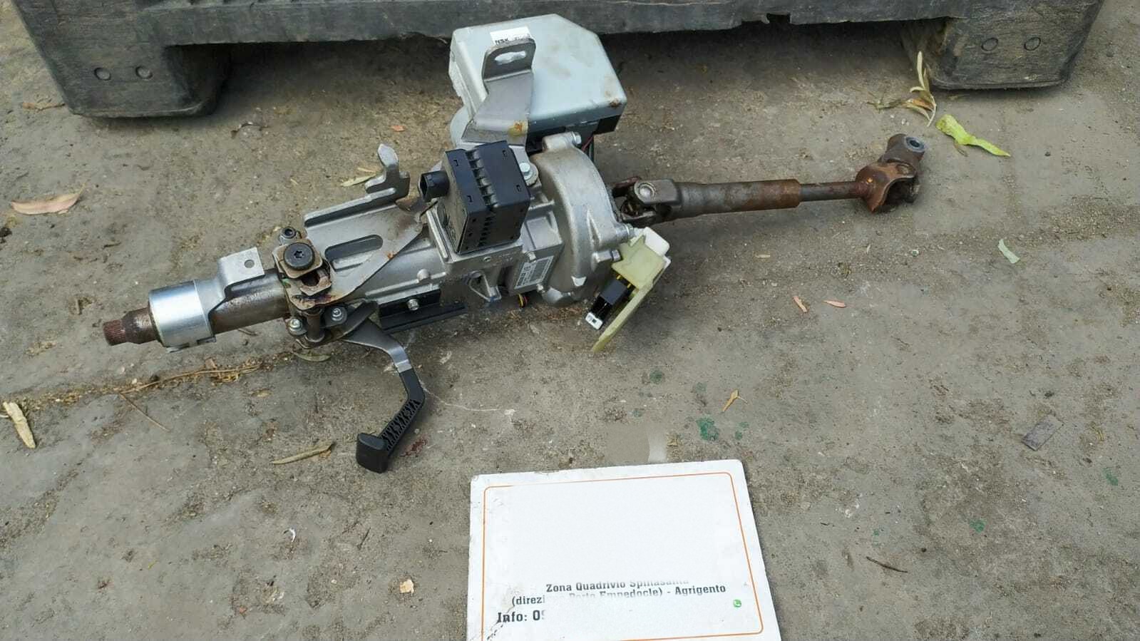Piantone sterzo con albero sup. - Immagine 1 di 4