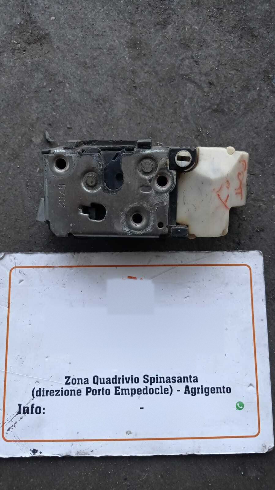 Serratura porta post. Sinistro - Immagine 1 di 2