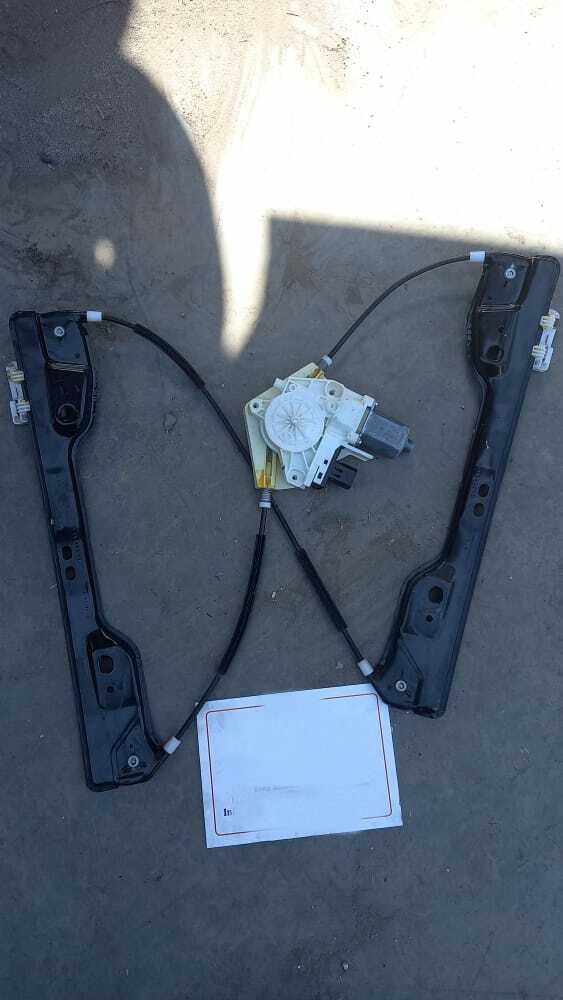 Motorino alzacristallo porta ant. Destro - Immagine 1 di 4