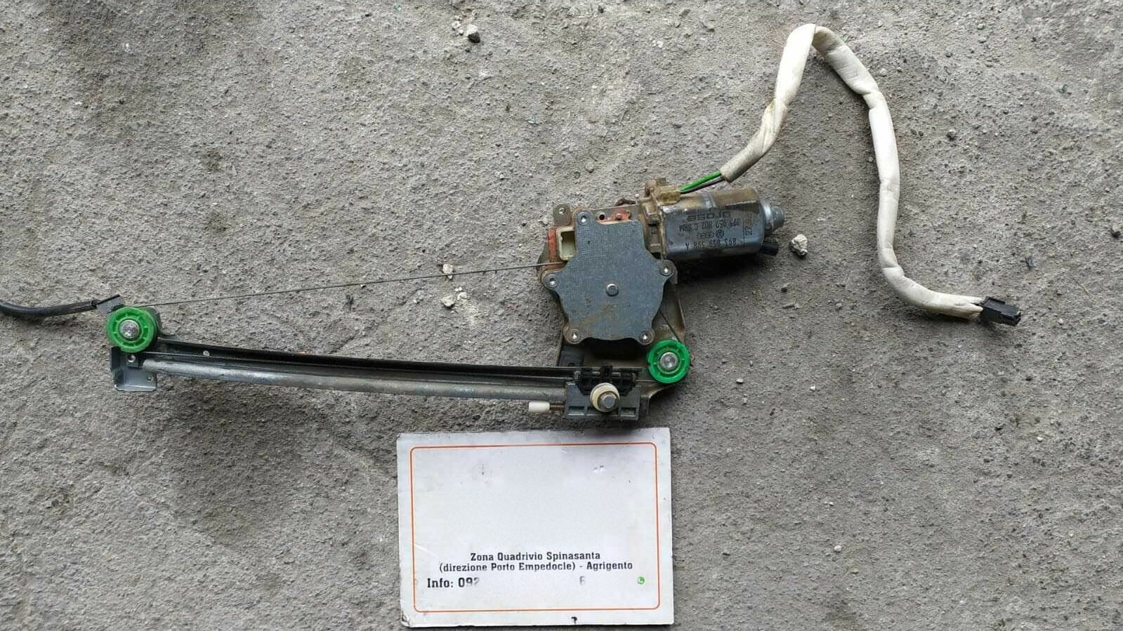 Motorino alzacristallo porta post. Sinistro - Immagine 1 di 3