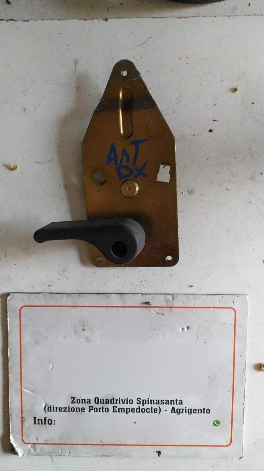 maniglia int. porta destro - Immagine 1 di 2
