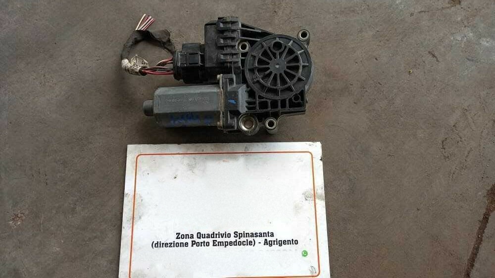 Motorino alzacristallo porta ant. Destro - Immagine 1 di 4