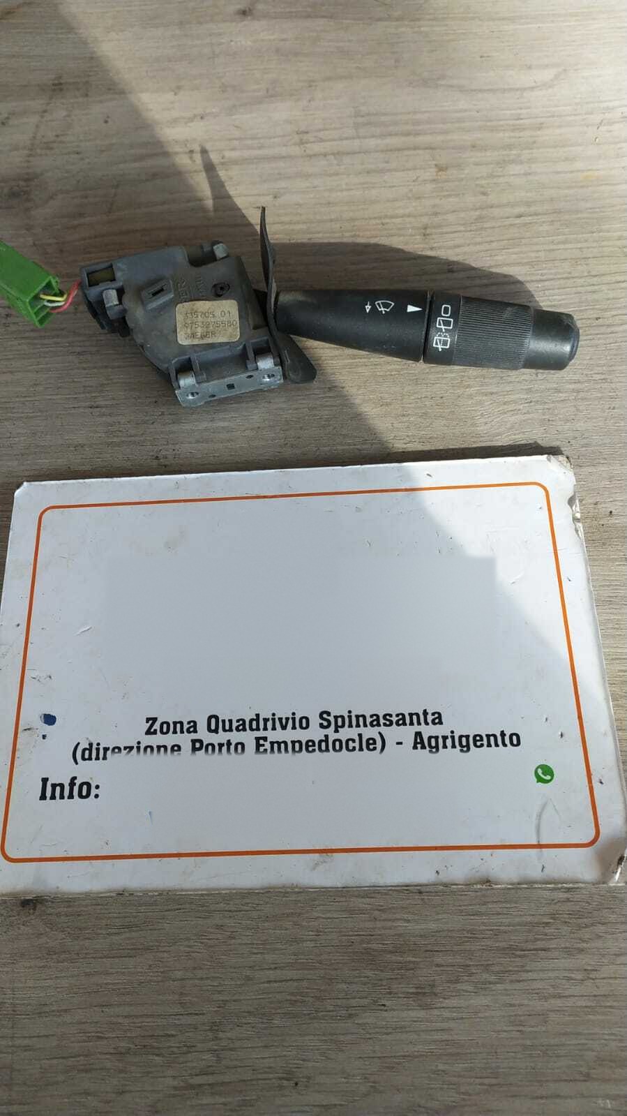 devioluci leva frecce destro - Immagine 1 di 4