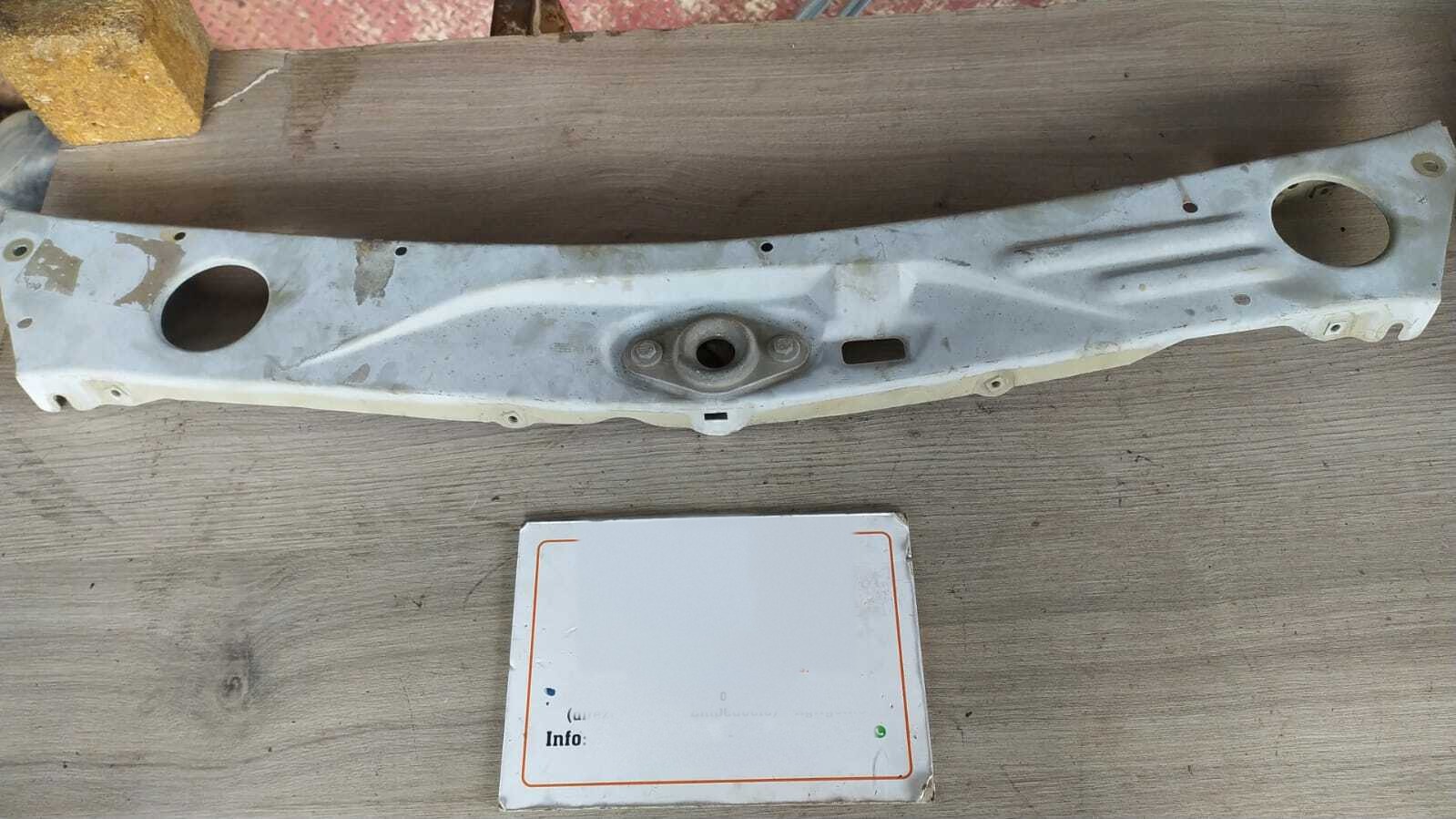 traversa rivestimento batticofano anteriore - Immagine 1 di 3