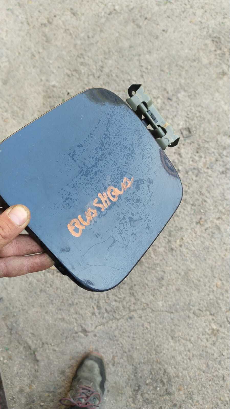 Sportello carburante - Immagine 1 di 3