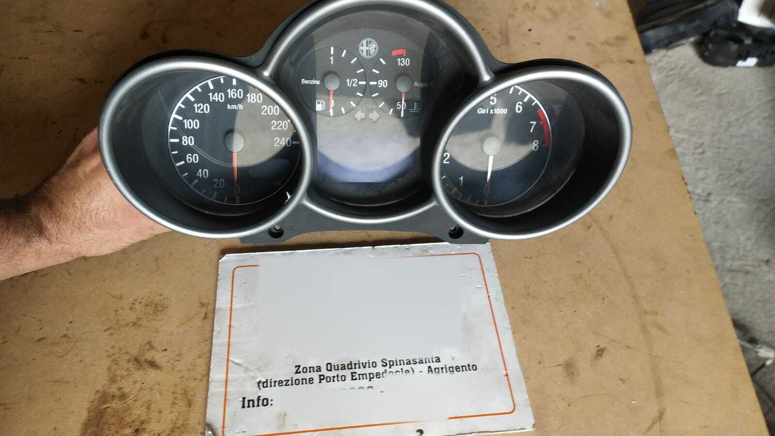 Quadro strumenti compl. - Immagine 1 di 4
