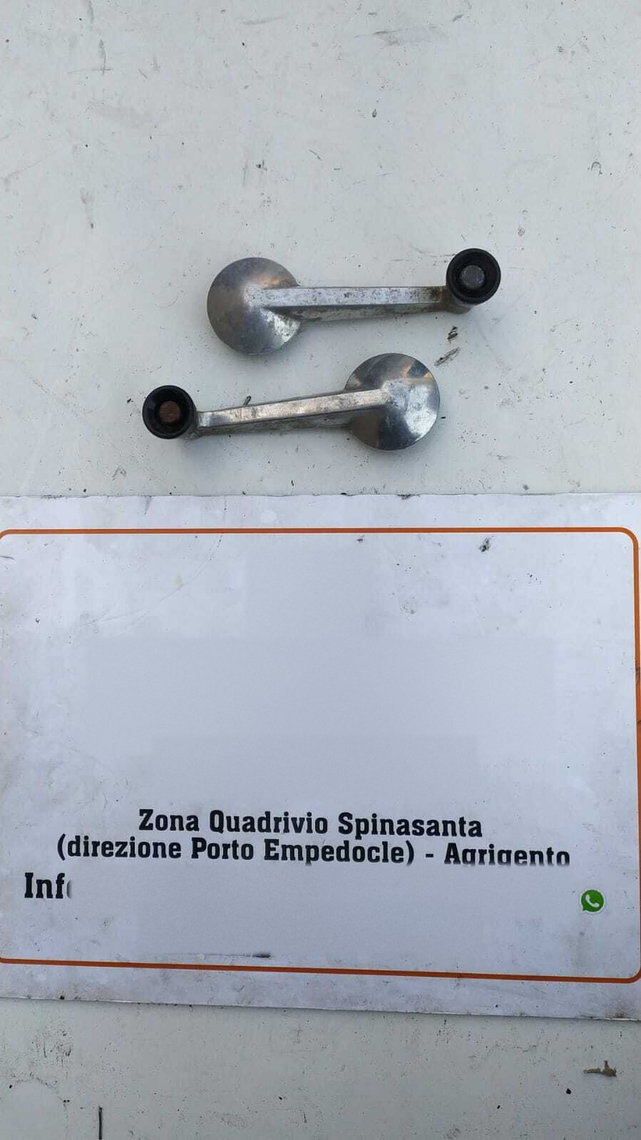 maniglia coppia maniglie alzavetro alzacristallo - Immagine 1 di 3