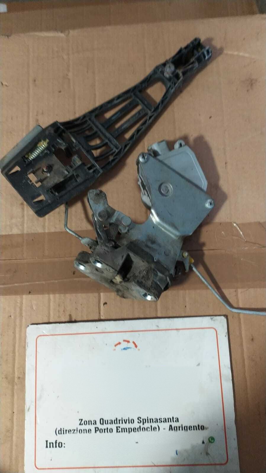 Serratura porta post. Destro - Immagine 1 di 2