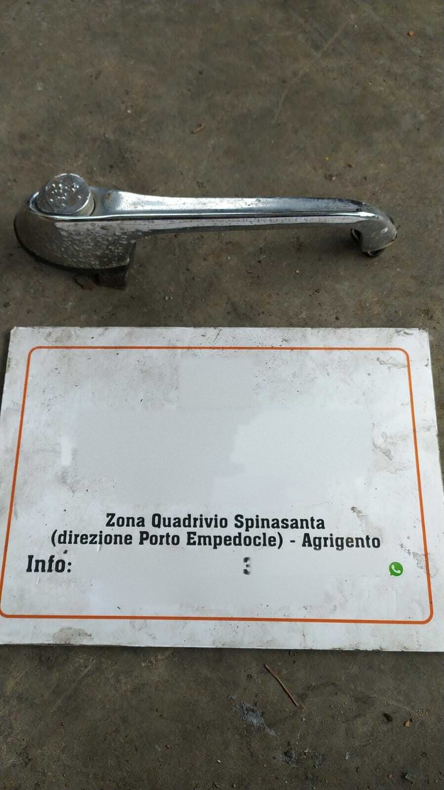 maniglia porta post. sinistro - Immagine 1 di 3