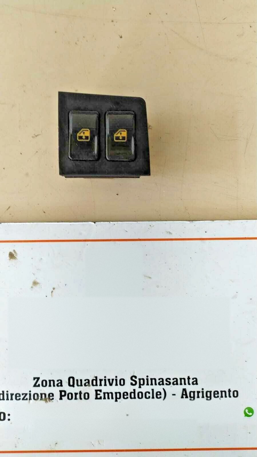 Interruttore alzacristalli porta ant. Sinistro - Immagine 1 di 2