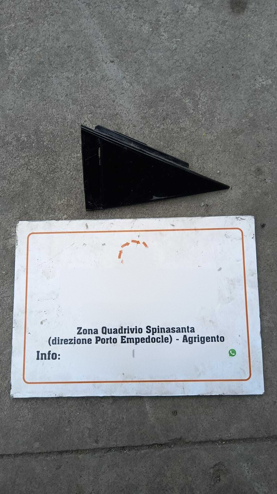 Modanatura porta post. Destro - Immagine 1 di 4