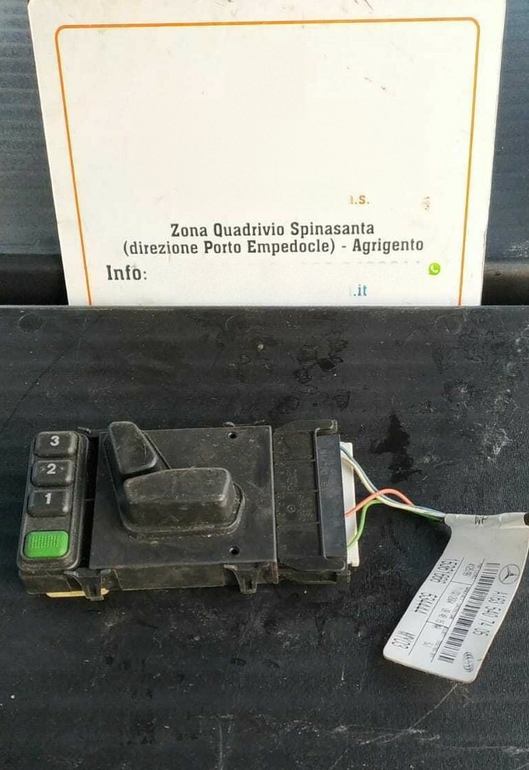 Blocco comandi regolazione sedile ant. Sinistro - Immagine 1 di 4