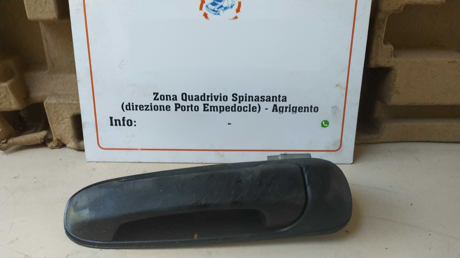 maniglia porta post. sinistro - Immagine 1 di 3