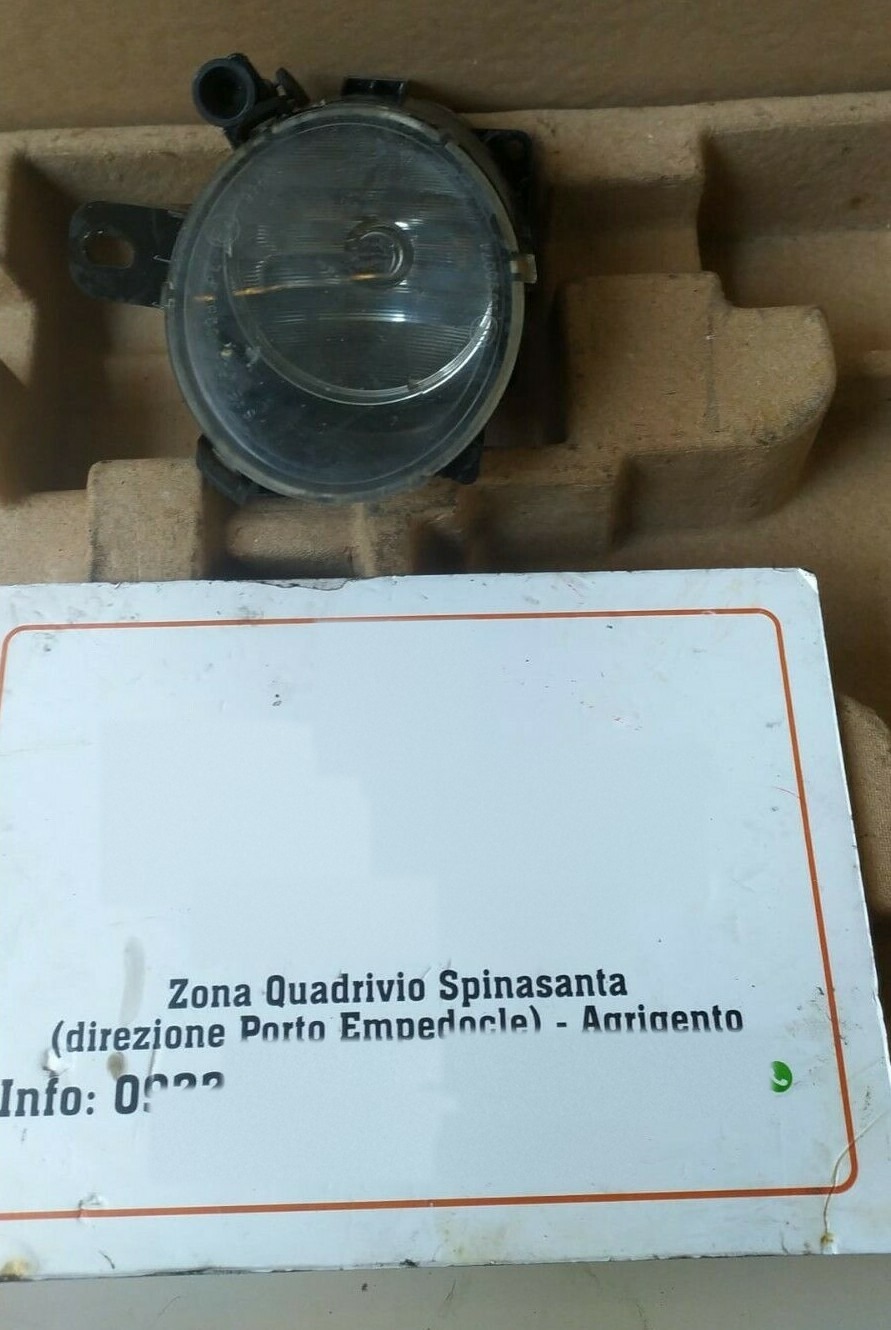 faro faretto fanalino fendinebbia anteriore sinistro - Immagine 1 di 3