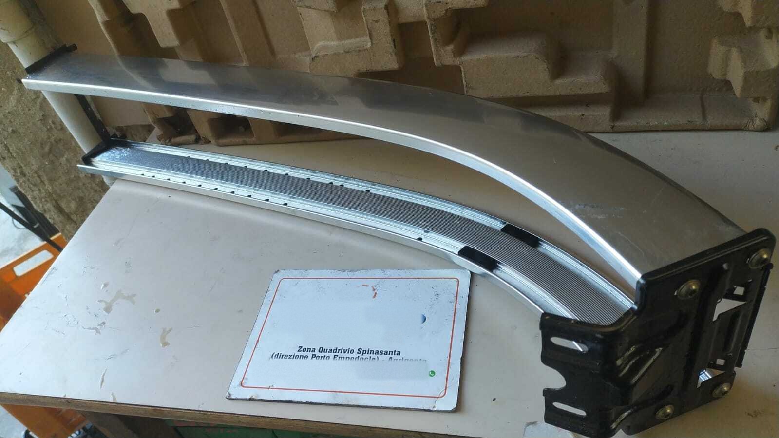 guida rivestimento tunnel centrale - Immagine 1 di 4