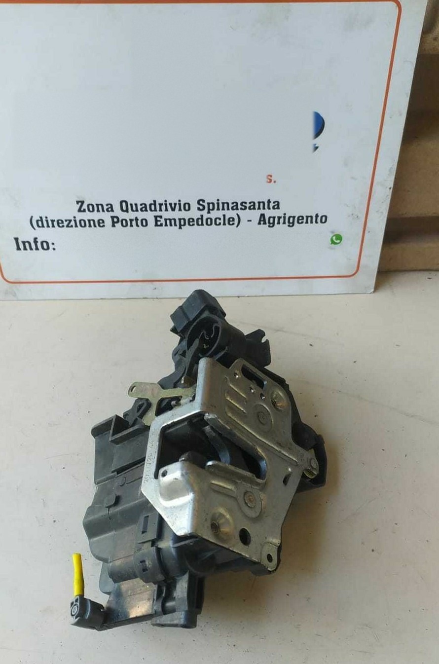 Serratura porta ant. Destro - Immagine 1 di 5