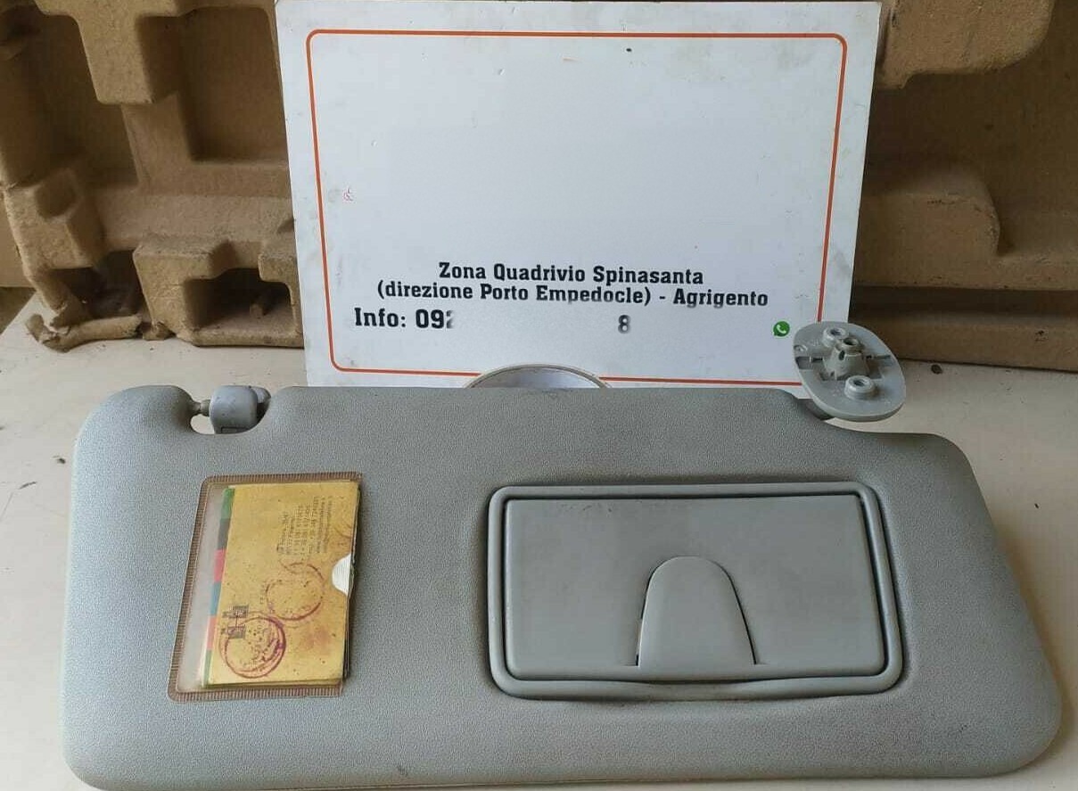 aletta parasole parabrezza destro - Immagine 1 di 3