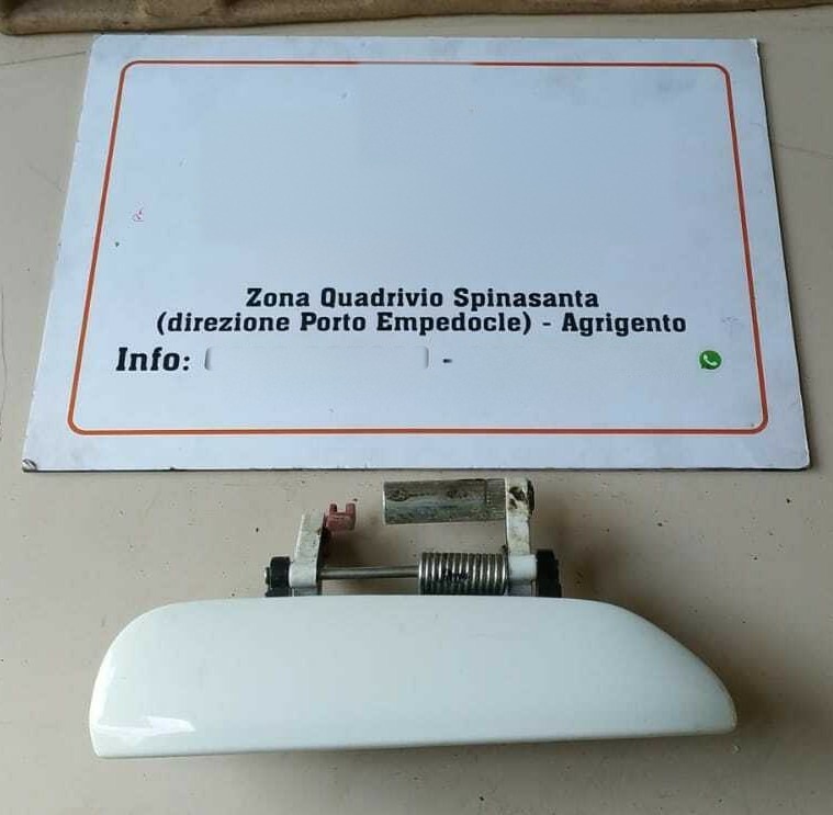 maniglia porta esterna anteriore posteriore destro - Immagine 1 di 2