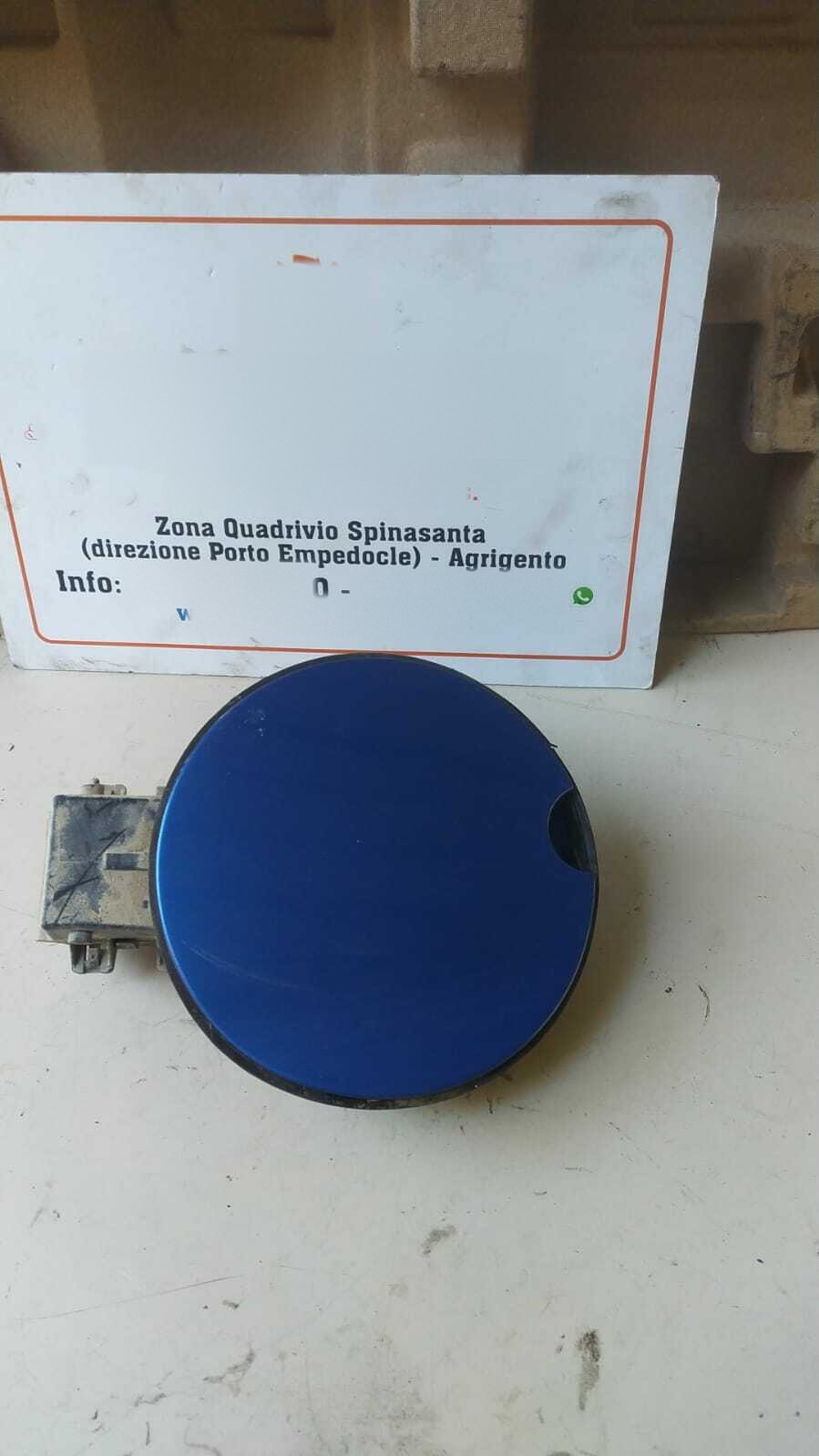Sportello carburante - Immagine 1 di 4