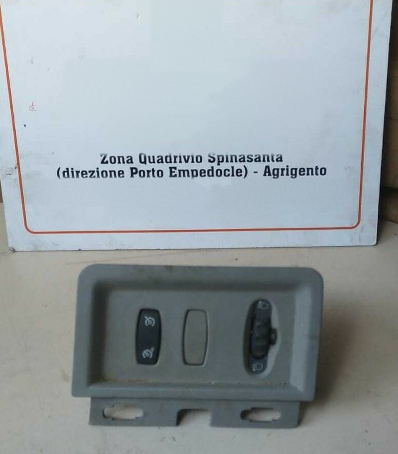 Interruttore blocco comando luci - Immagine 1 di 3