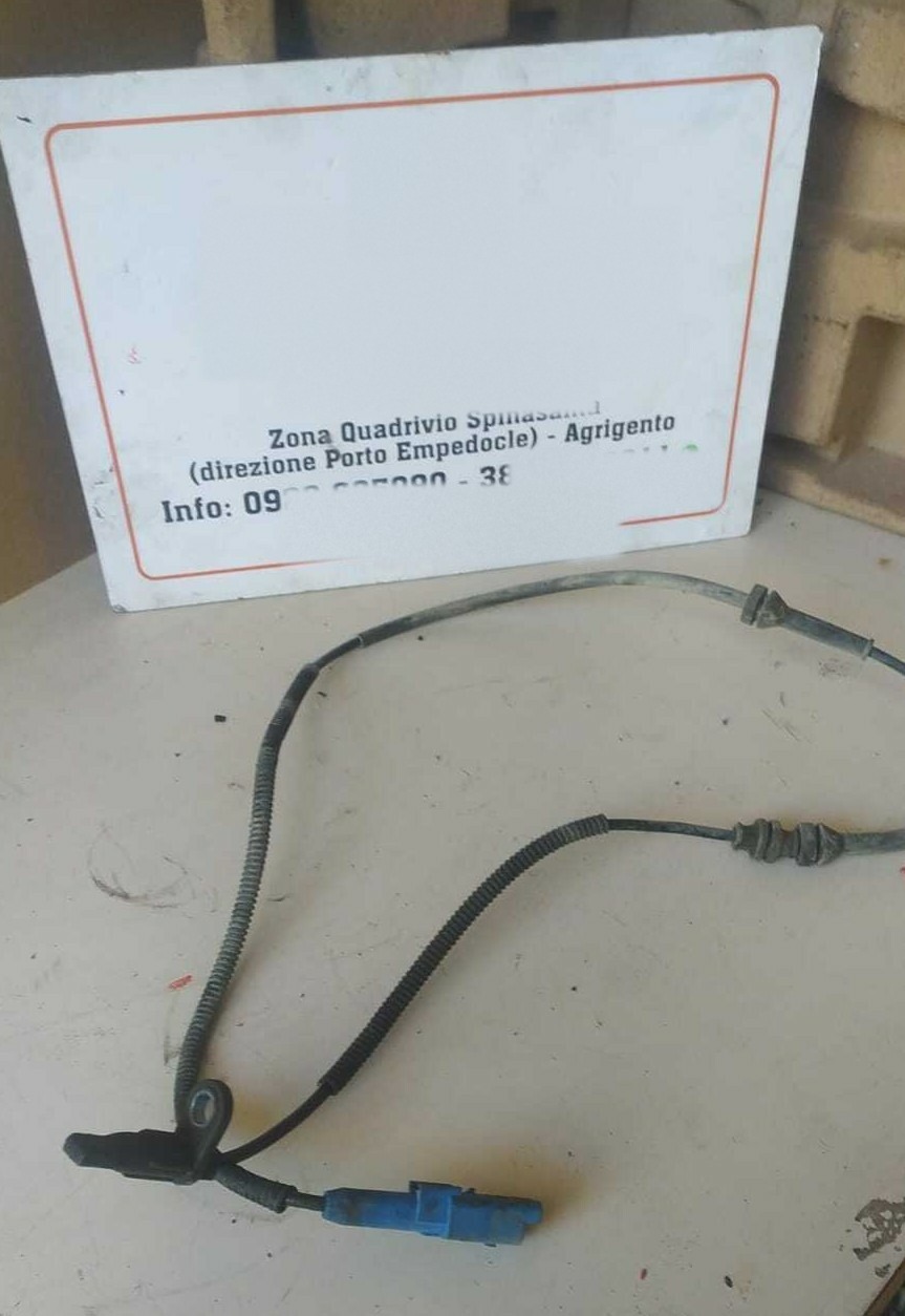 sensore accelerazione abs anteriore destro - Immagine 1 di 3