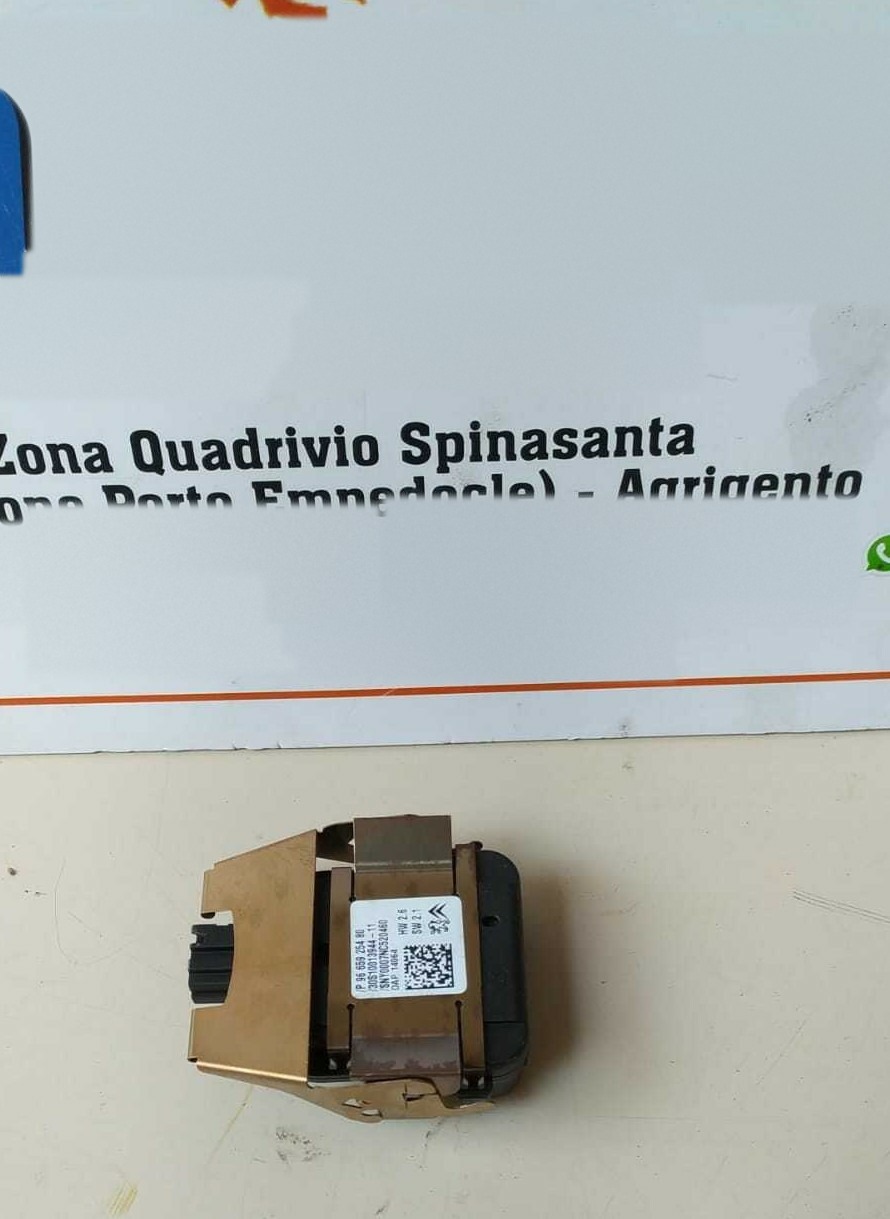 Sensore pioggia tergiparabrezza - Immagine 1 di 3