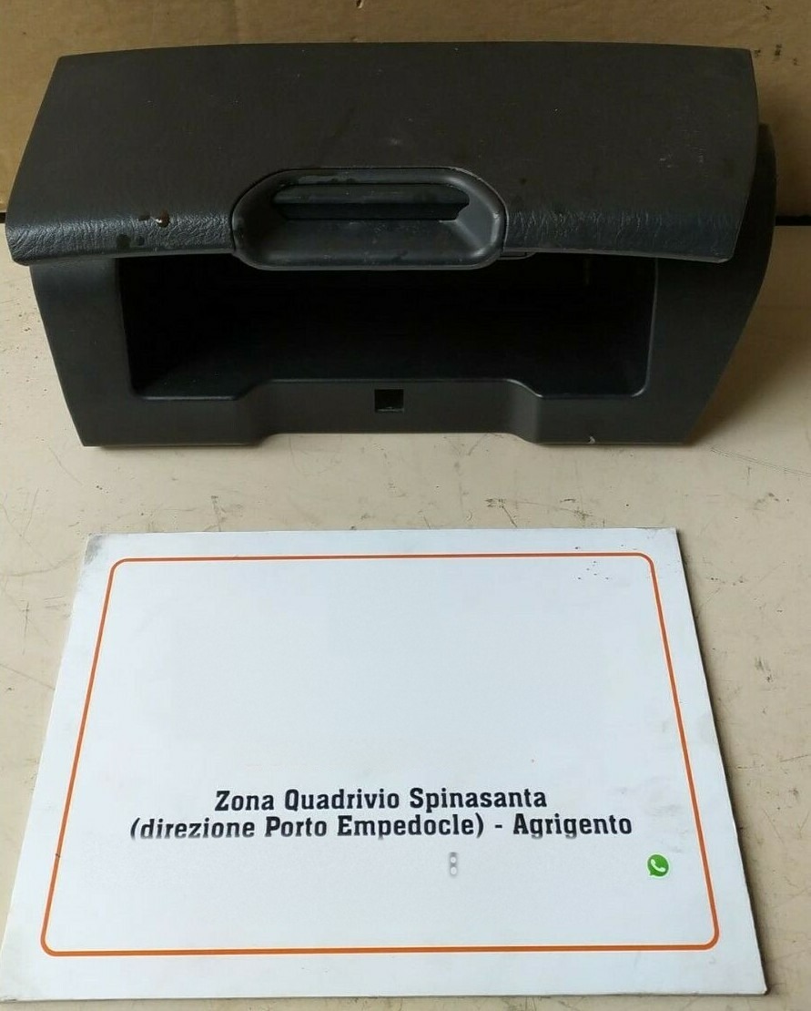 Portaoggetti cruscotto - Immagine 1 di 4