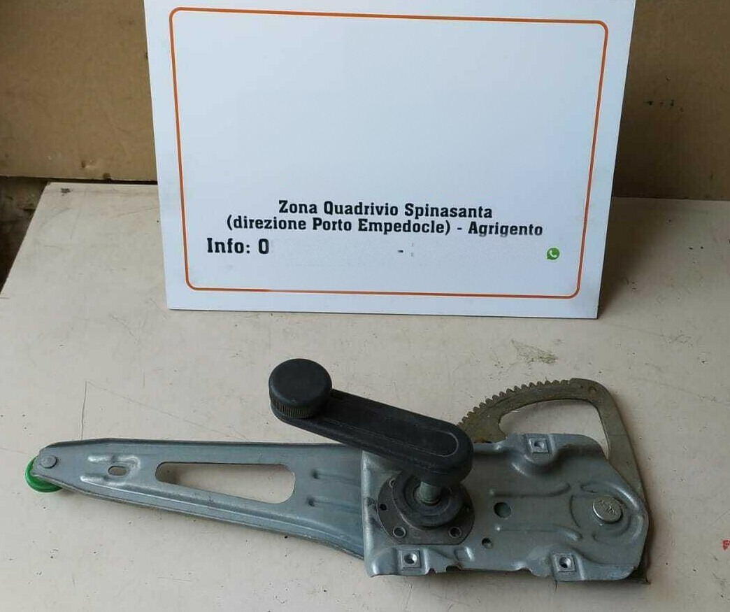 azionatore alzacristallo manuale porta post. destro - Immagine 1 di 2