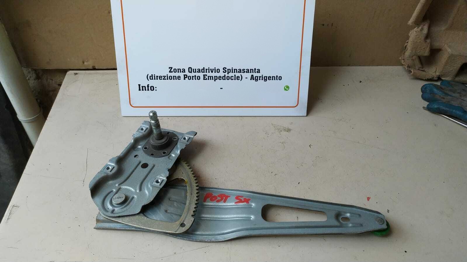 azionatore alzacristallo manuale porta post. sinistro - Immagine 1 di 2