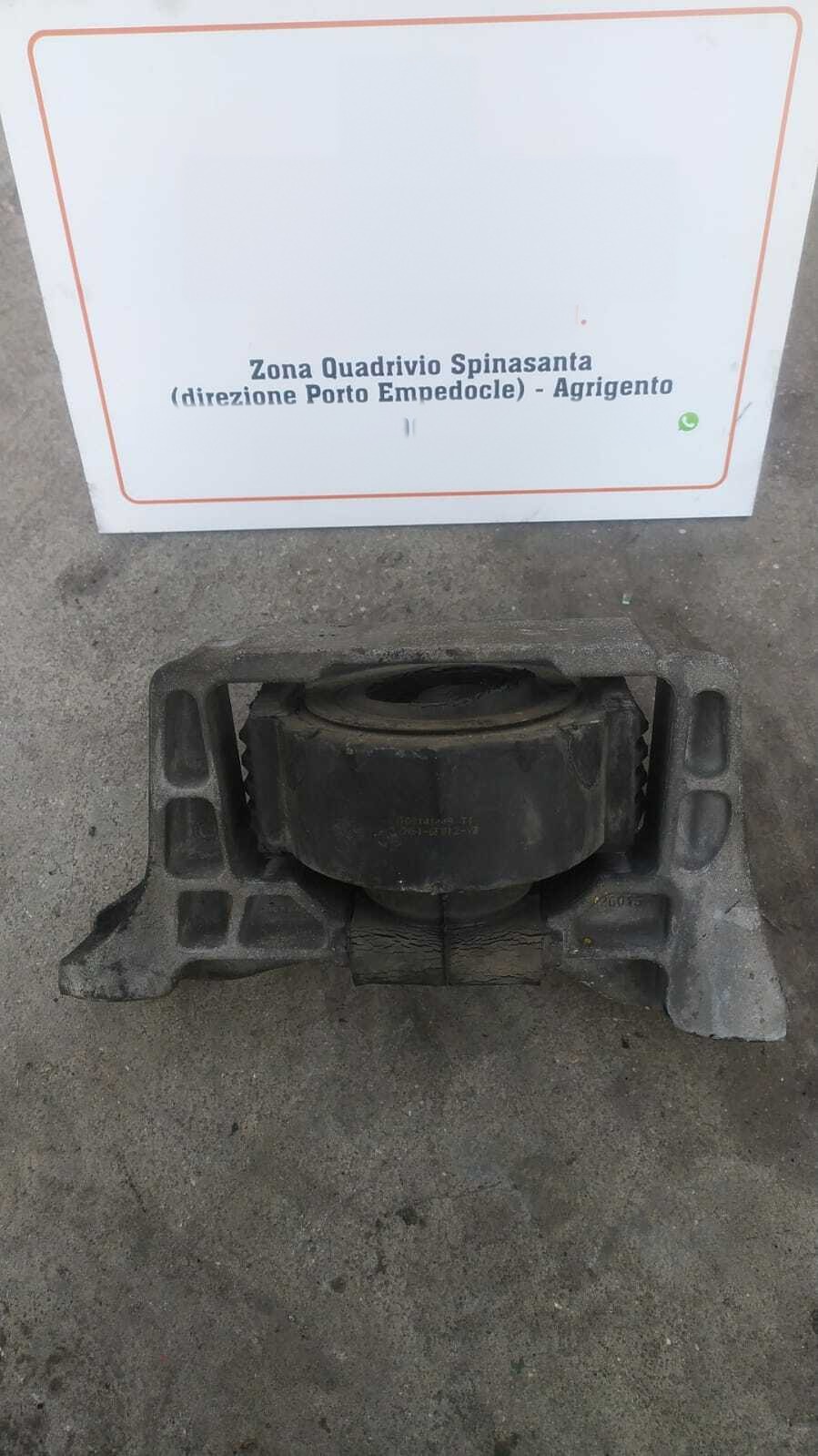 Supporto elastico lat. motore Destro - Immagine 1 di 4