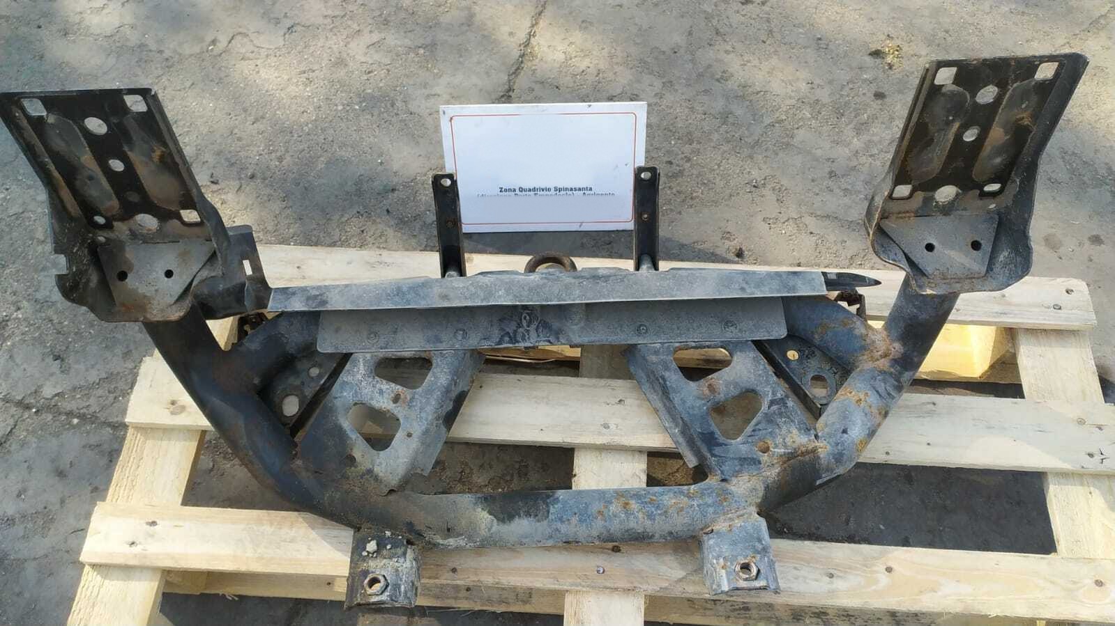 traversa telaio supporto anteriore inferiore - Immagine 1 di 3