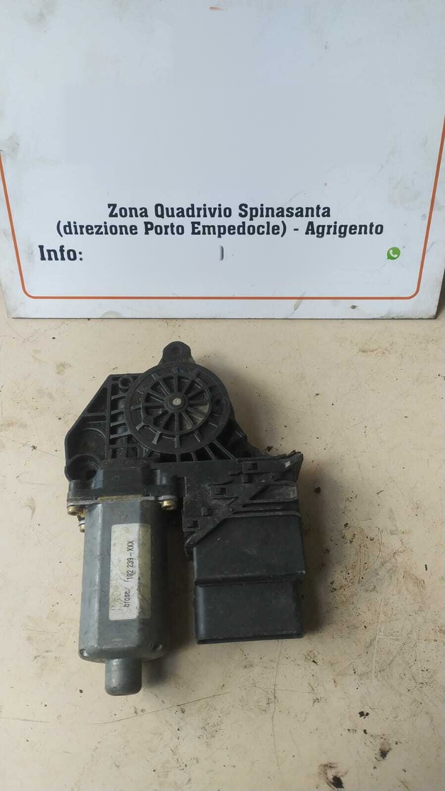 Motorino alzacristallo porta post. Sinistro - Immagine 1 di 4