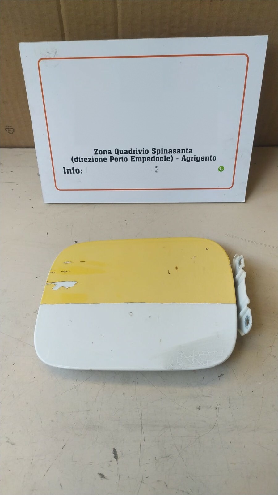 Sportello carburante - Immagine 1 di 3