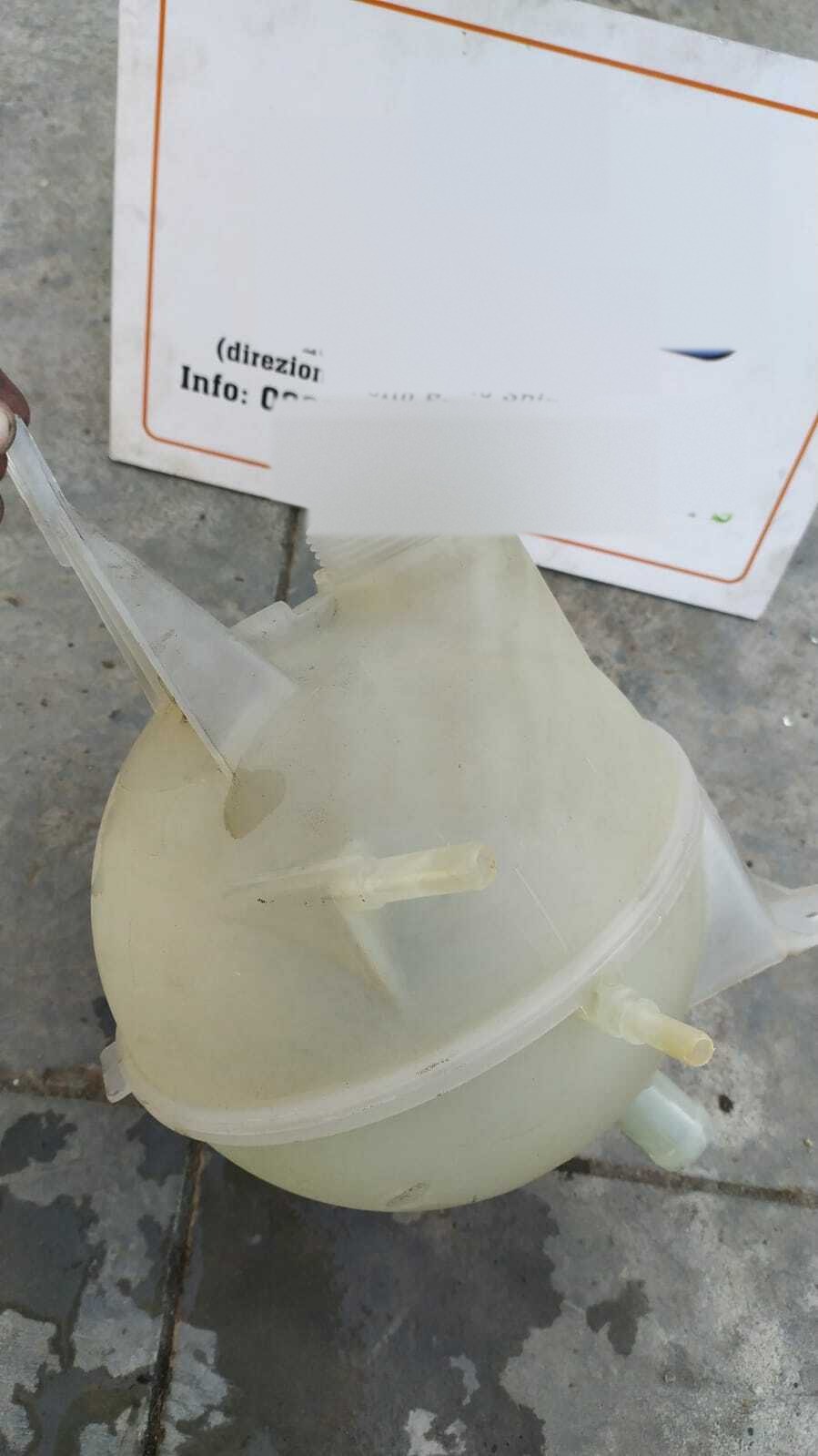 vaschetta compensazione radiatore - Immagine 1 di 3