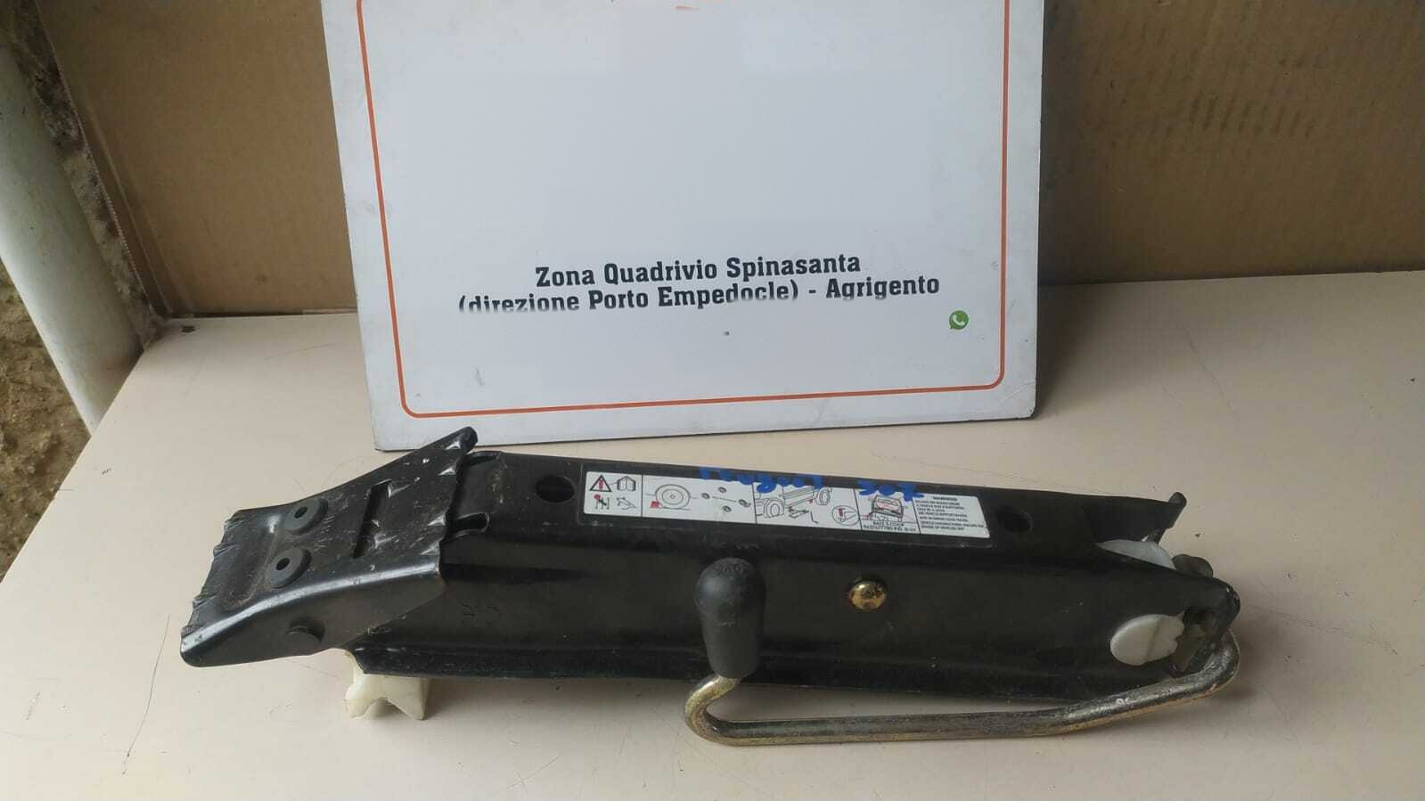 cric crick sollevatore auto - Immagine 1 di 4