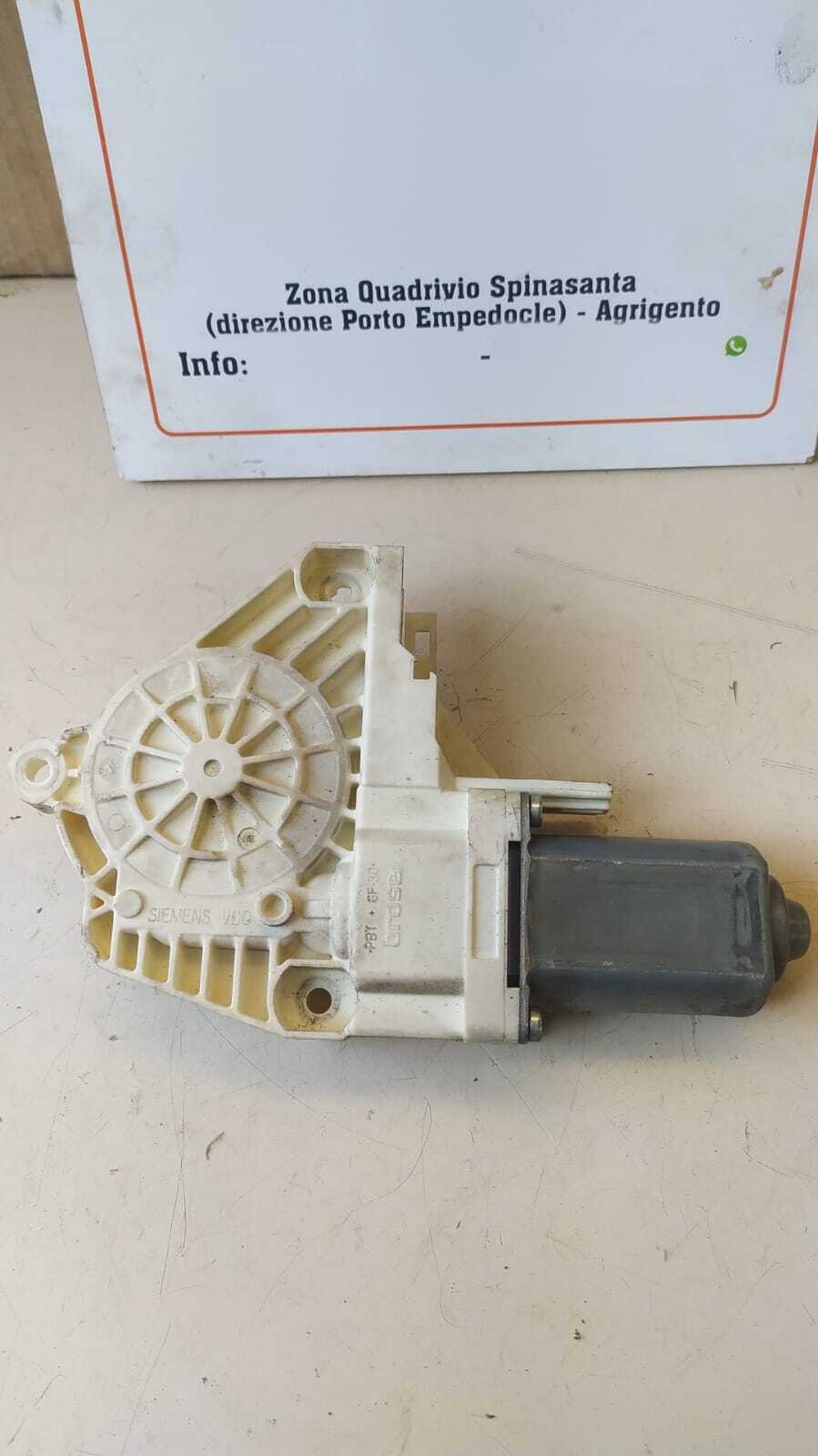 Motorino alzacristallo porta post. Sinistro - Immagine 1 di 3