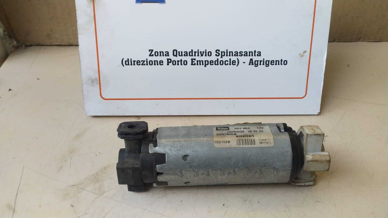 motorino regolazione sedile ant. destro - Immagine 1 di 4