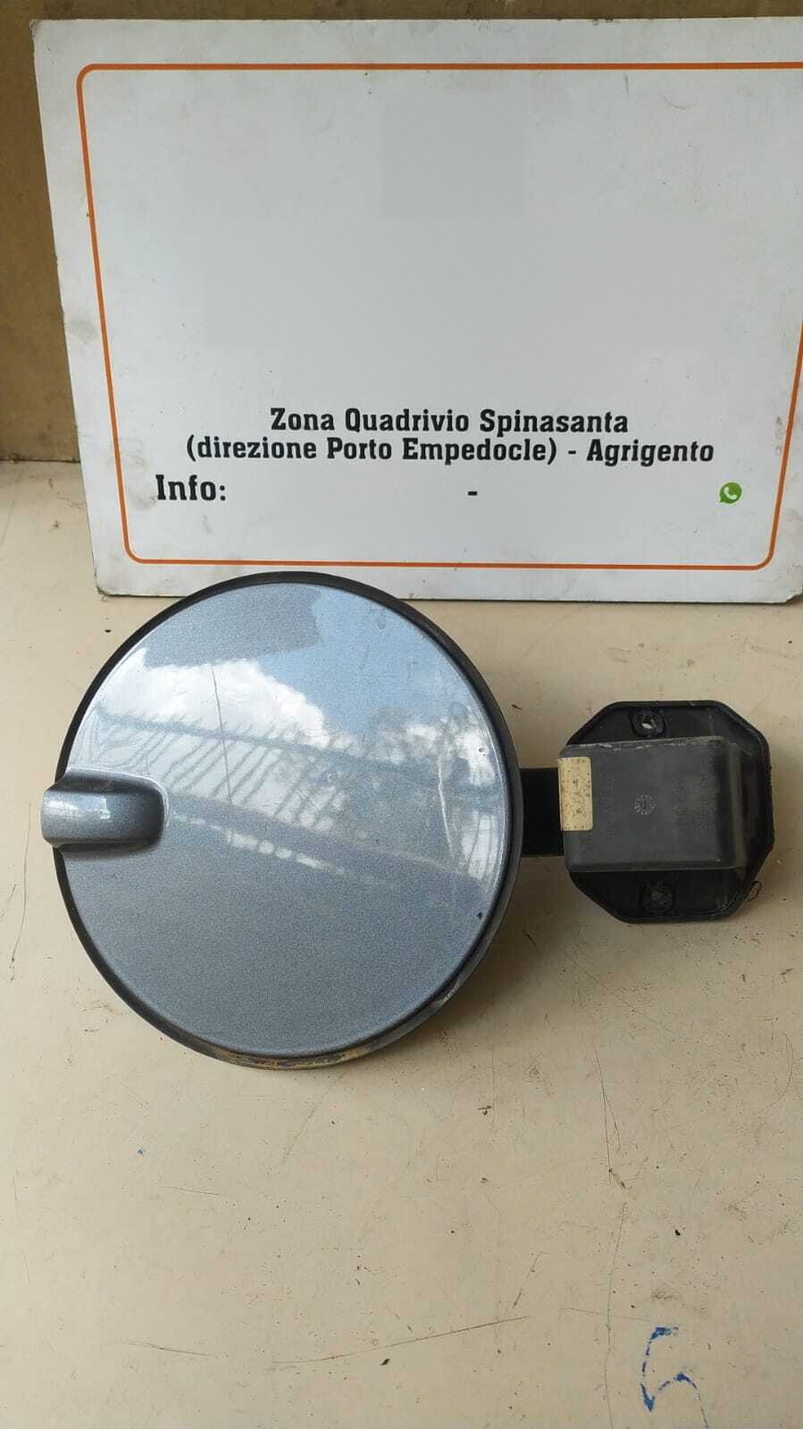 Sportello carburante - Immagine 1 di 2