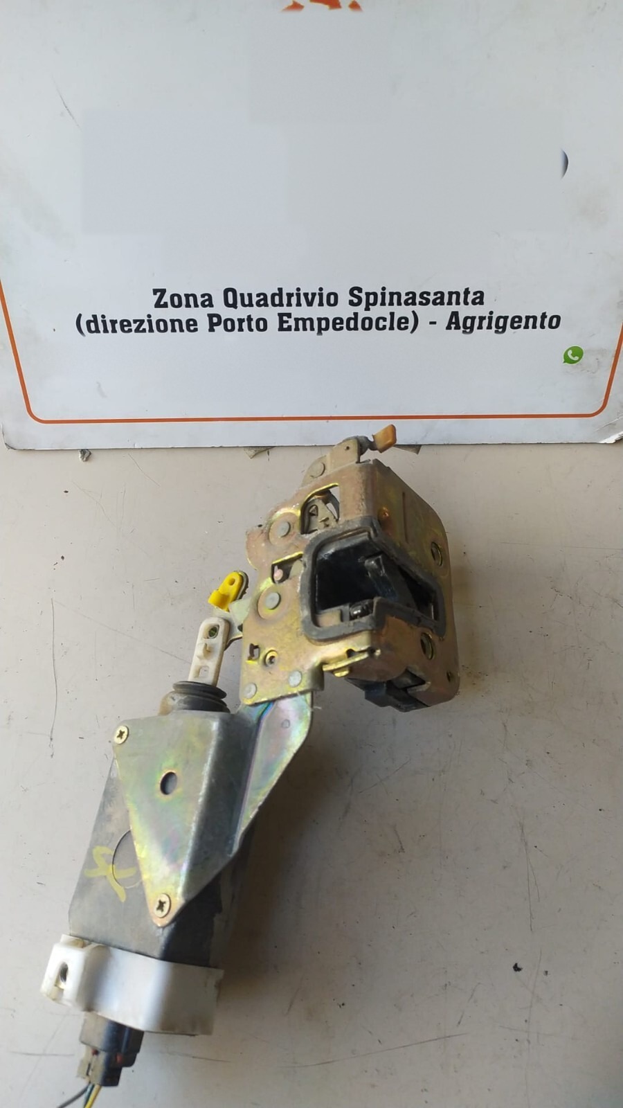 serratura chiusura c.zta porta post. destro - Immagine 1 di 3