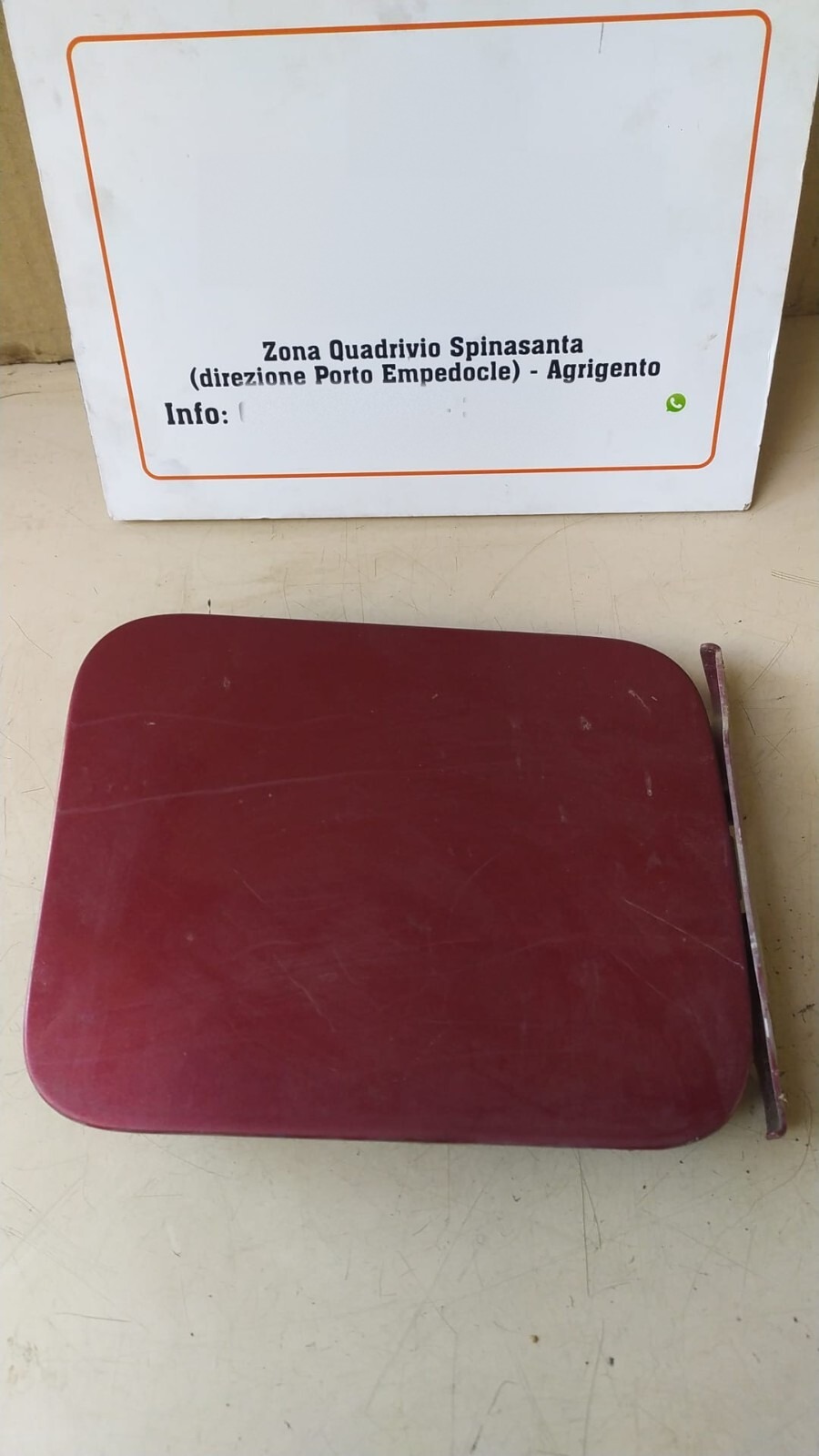 Sportello carburante - Immagine 1 di 2