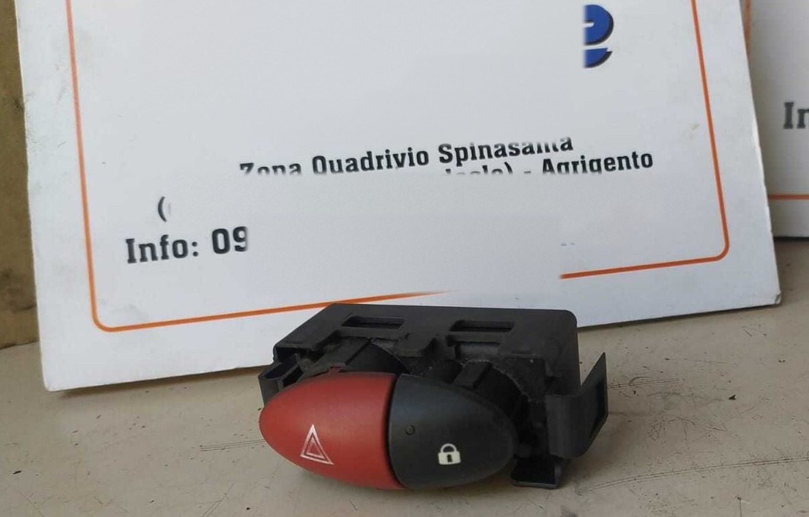 interruttore pulsante quattro 4 frecce blocco porte - Immagine 1 di 3