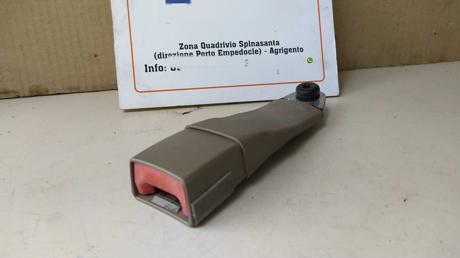 Aggancio cintura di sicurezza ant. Destro - Immagine 1 di 2