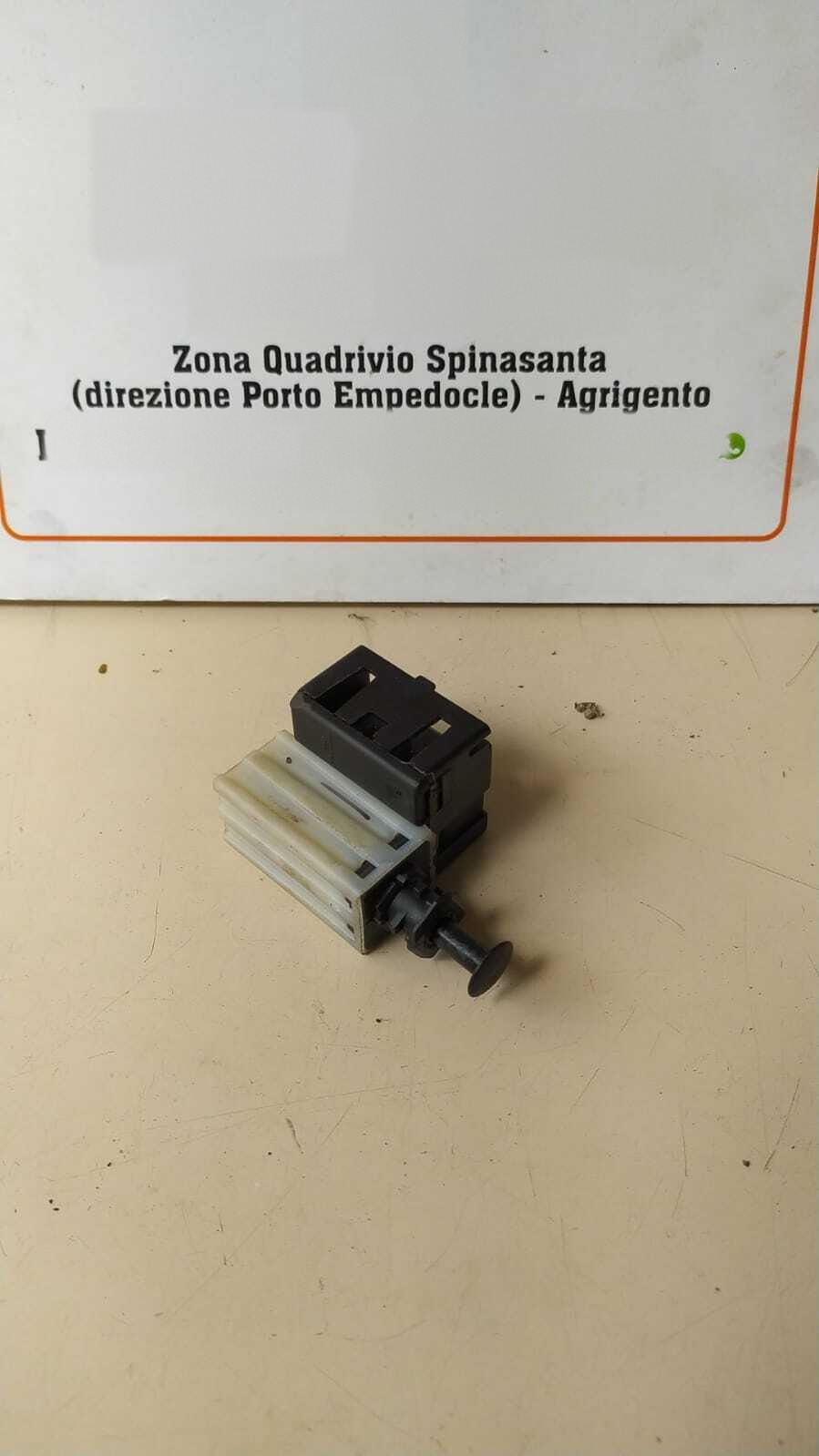 Interruttore luci stop - Immagine 1 di 4