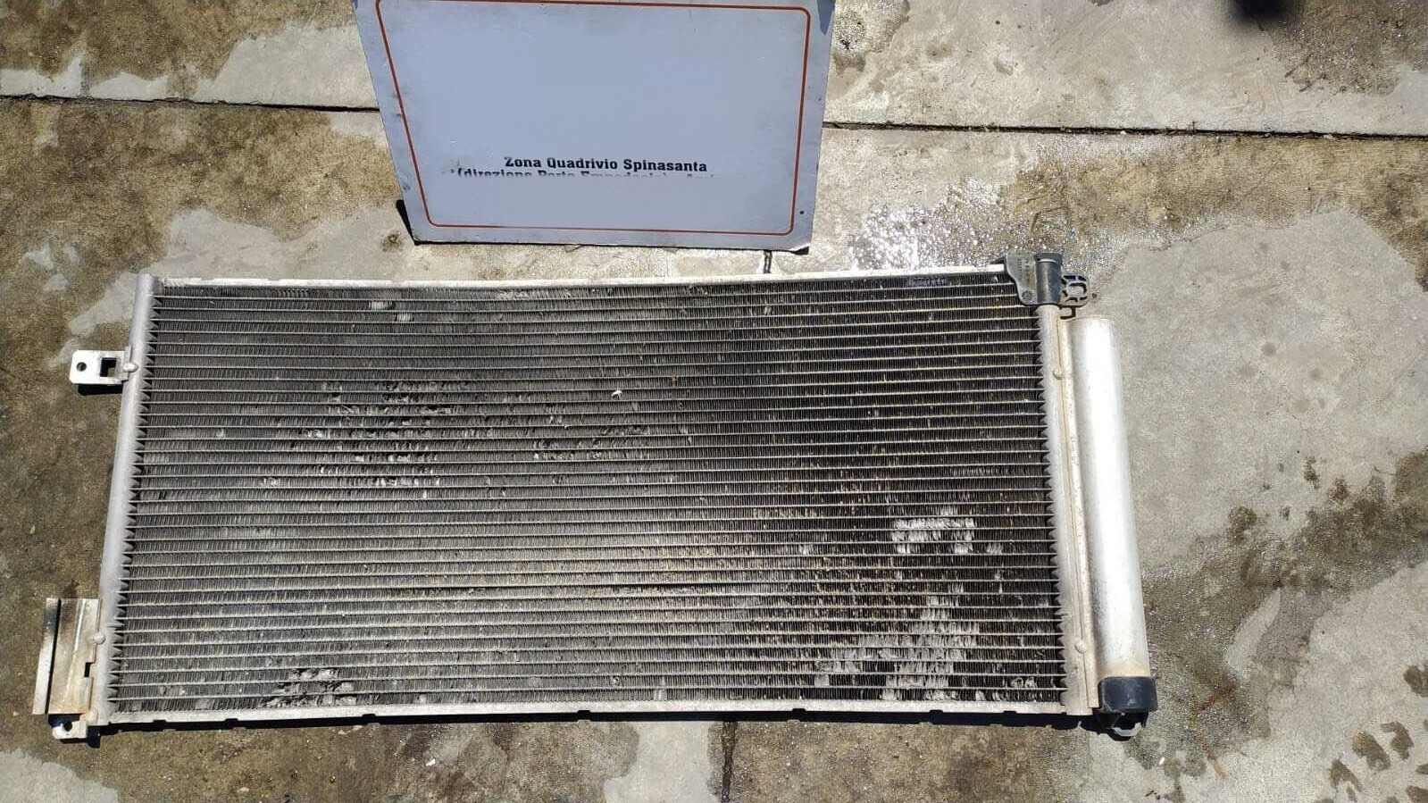 Condensatore a/c - Immagine 1 di 4