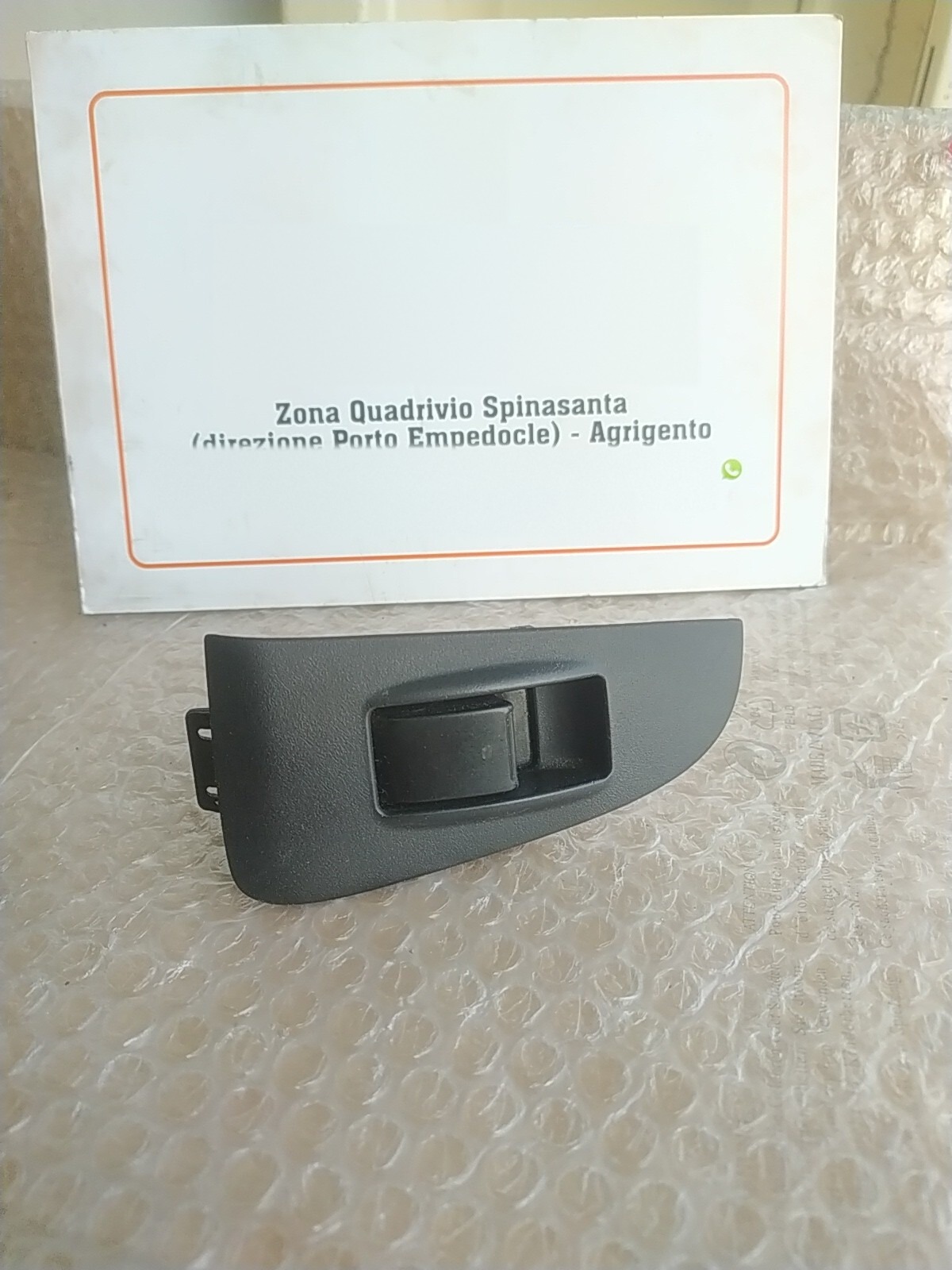 Interruttore alzacristalli porta post. Sinistro - Immagine 1 di 7