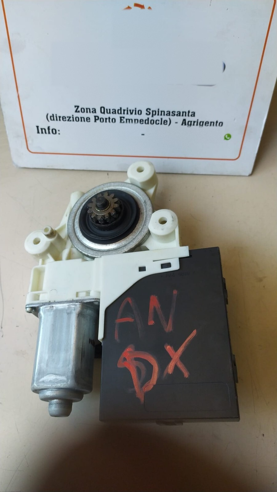 Motorino alzacristallo porta ant. Destro - Immagine 1 di 3